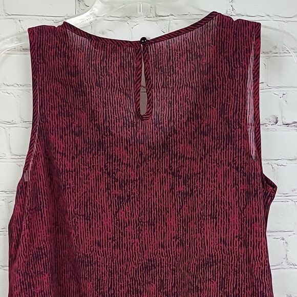 Juicy Couture Pleated Scoop Neck Flyaway Sleeveless Shell Blouse Dressy Tank Top - Picture 7 of 9